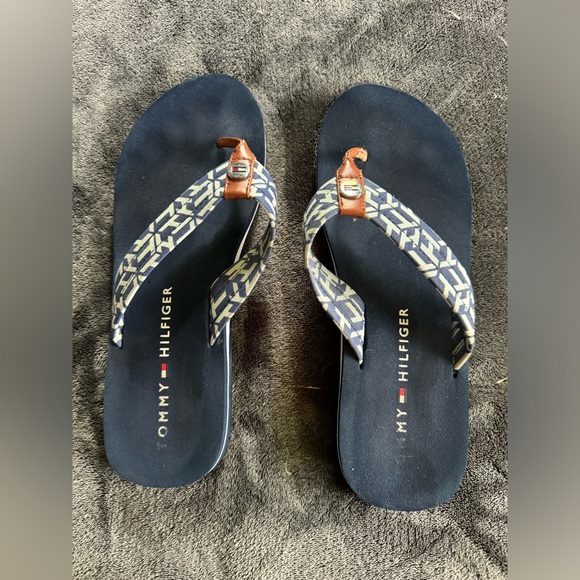 Tommy Flip Flops - Picture 1 of 2